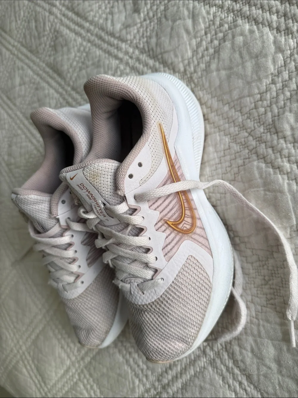 Nike Downshifter 11 Pink Blush Sneakers Mesh Lightweight for Road Running Sz 6.5 - Picture 12 of 14